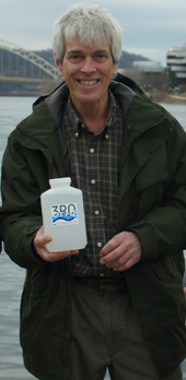 Photo of Dr. Ben Stout during a 3RQ experiment. 